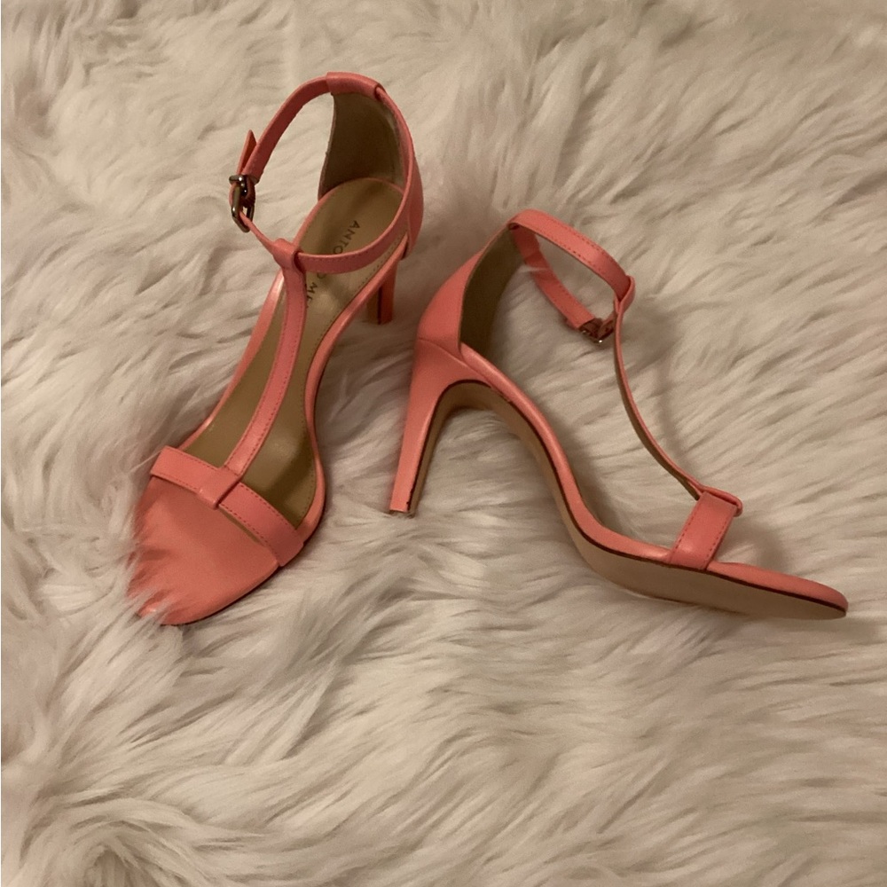 Antonio Melani Heel Sandals NEW